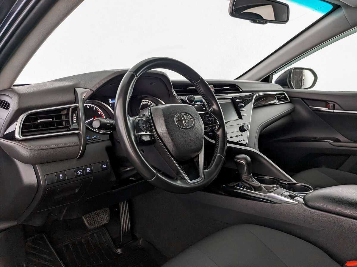 Toyota Camry, 2020 Фото №14