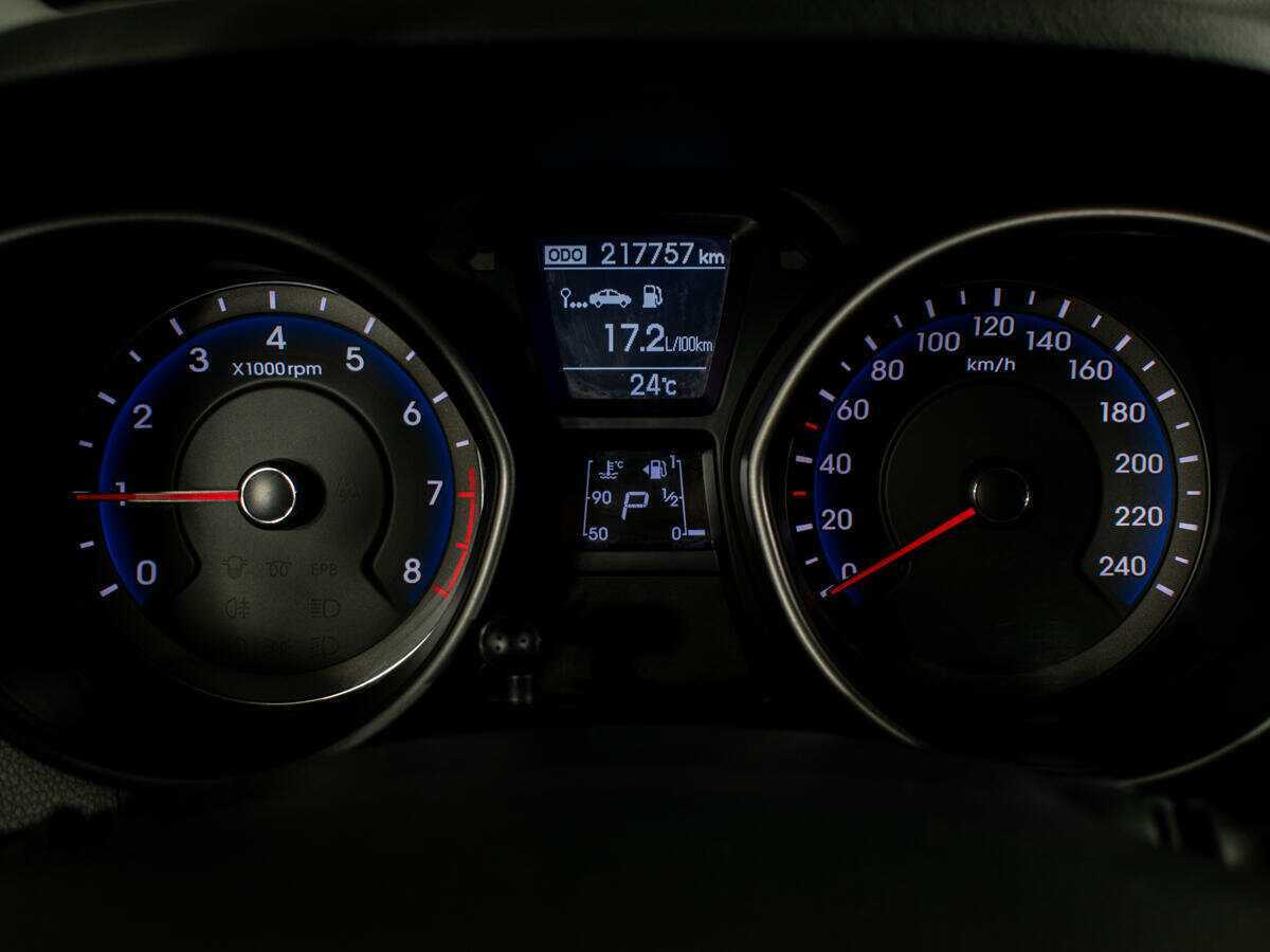 Hyundai i30, 2012 Фото №12