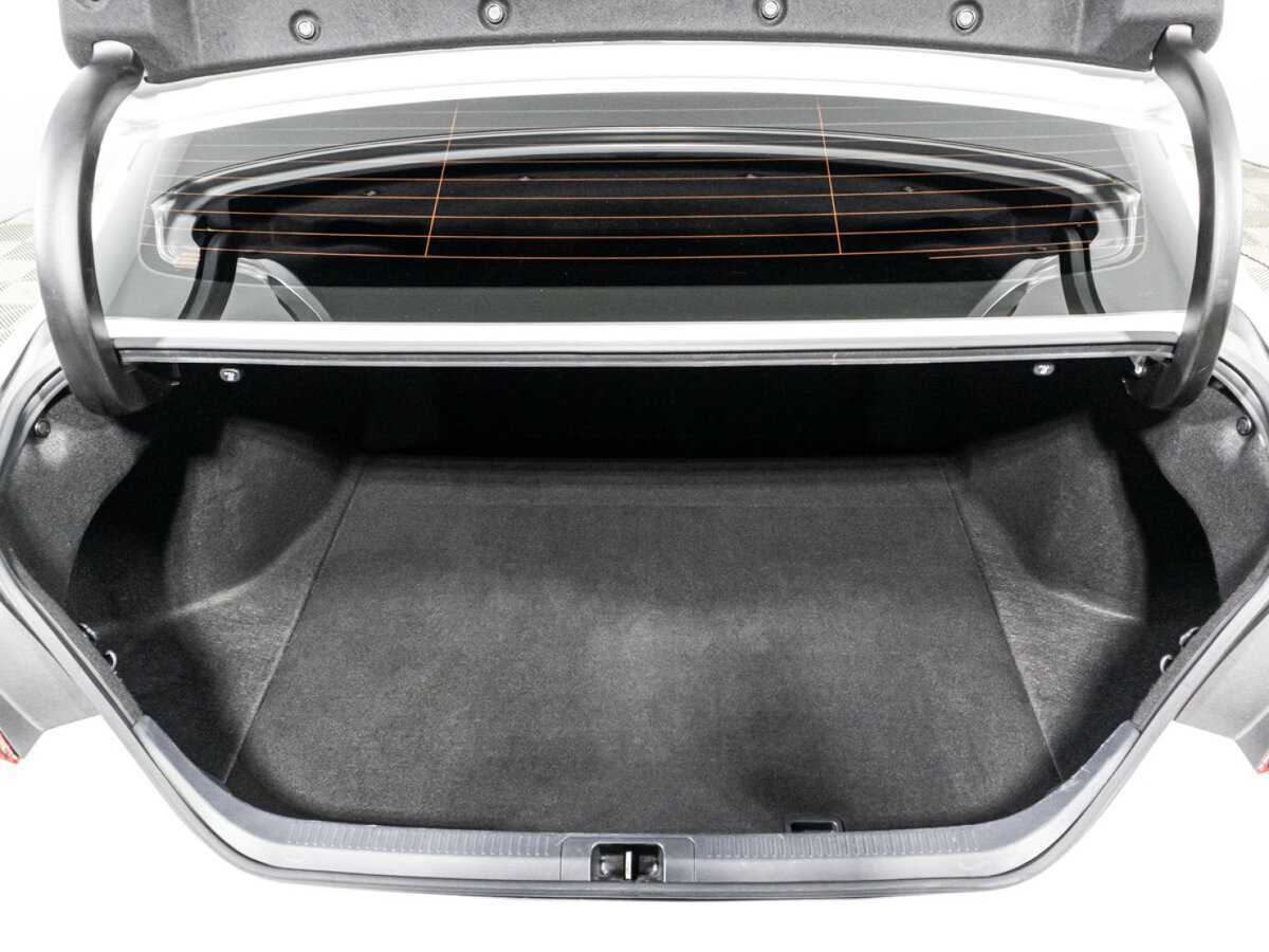 Toyota Camry, 2021 Фото №13