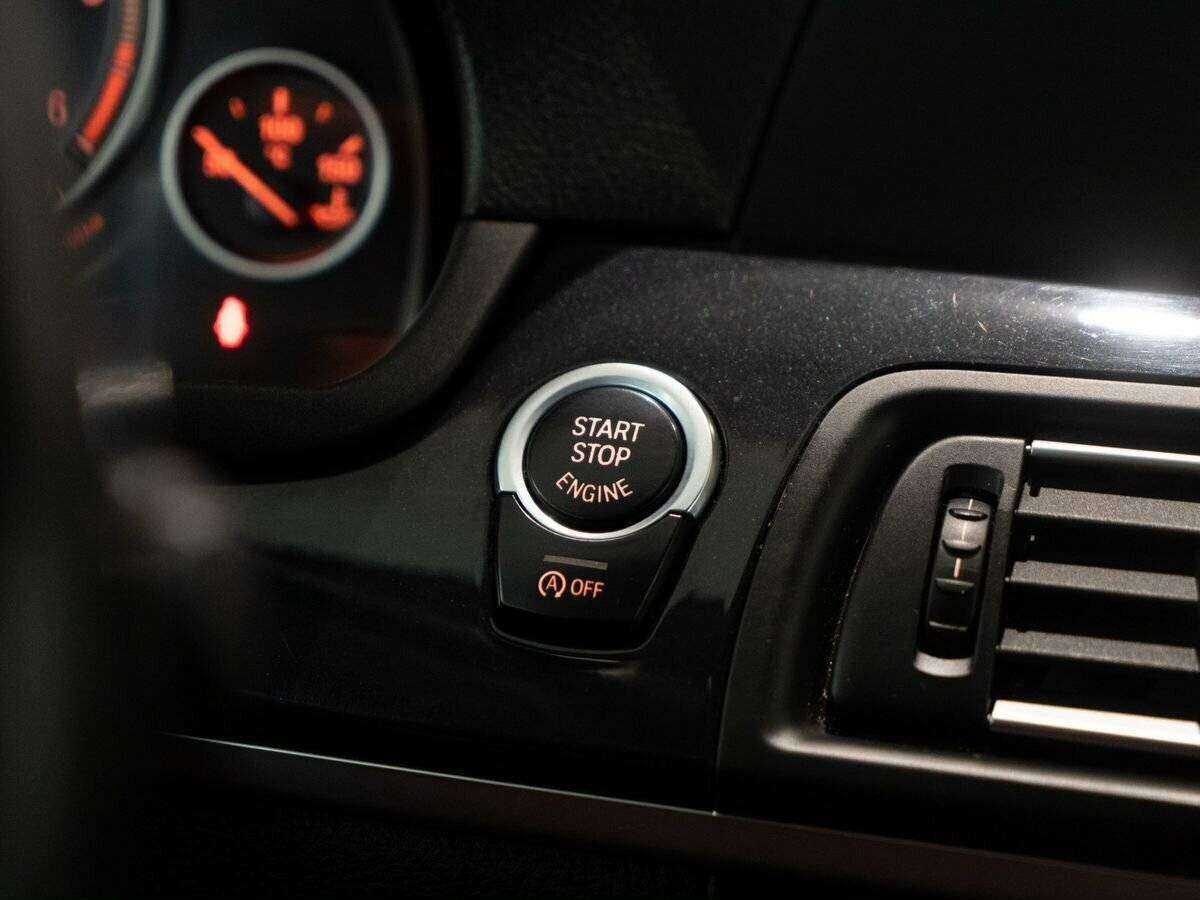 BMW 5 серии 525d xDrive, 2012 Фото №12