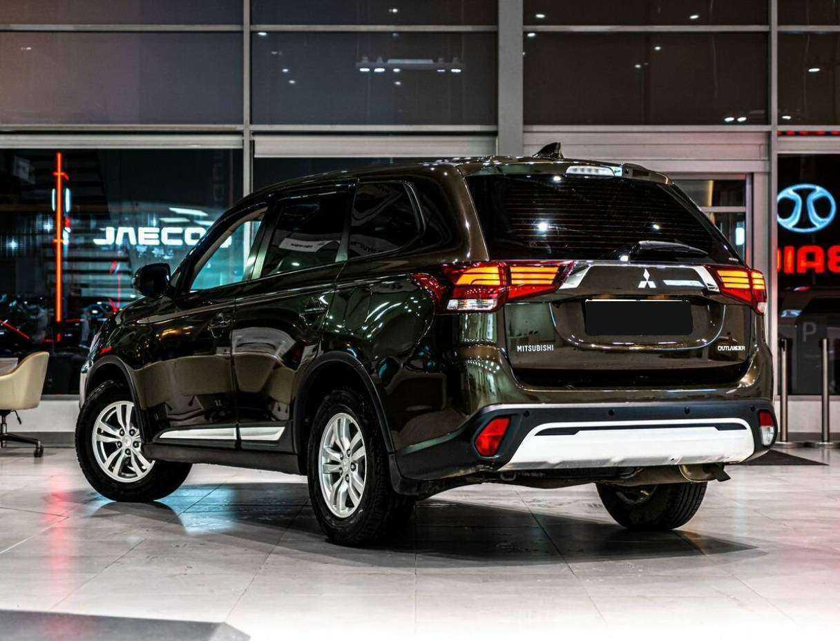 Mitsubishi Outlander, 2018 - 98 200 км. | Фото №4