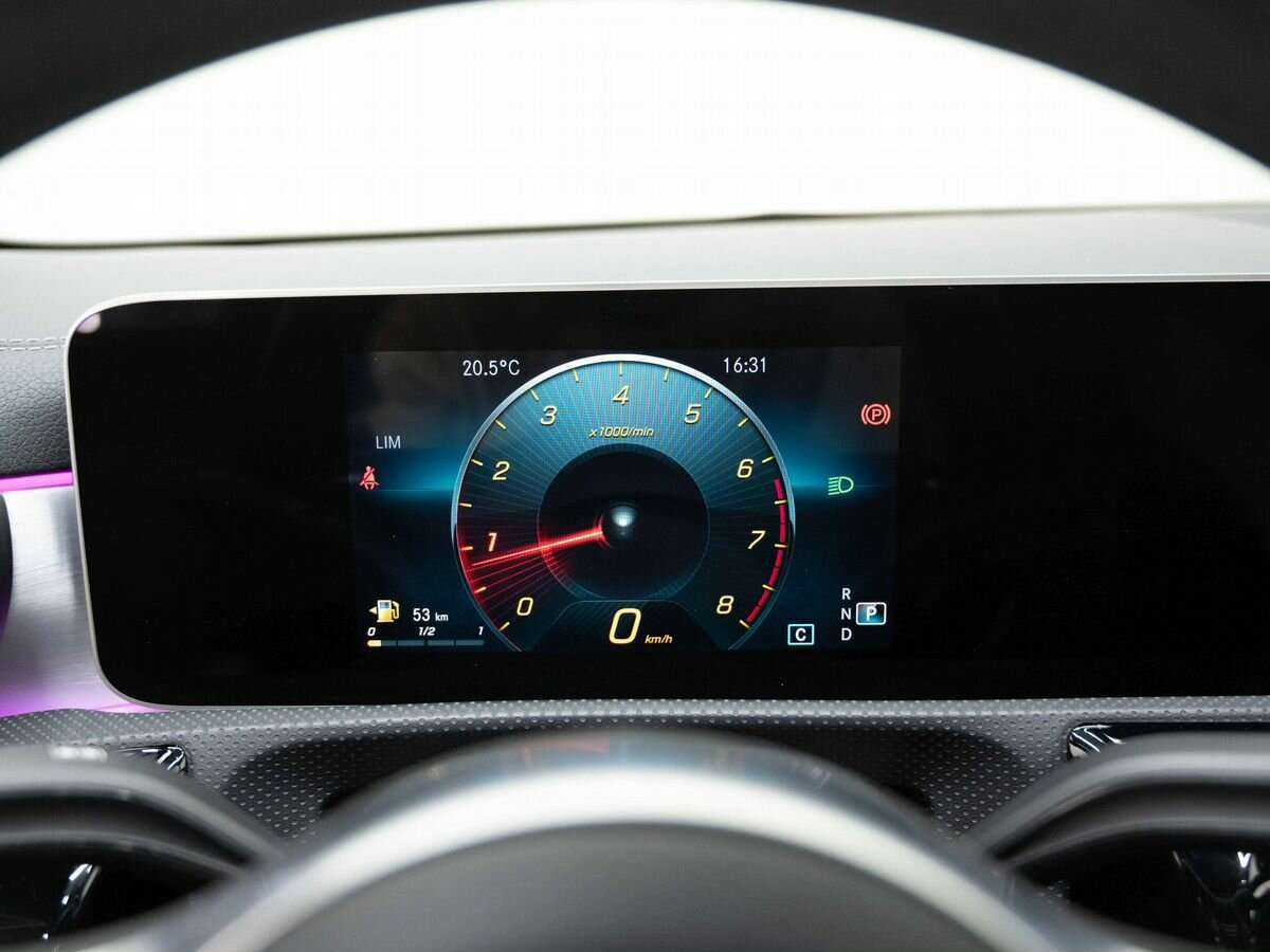 Mercedes-Benz CLA 200, 2020 Фото №15