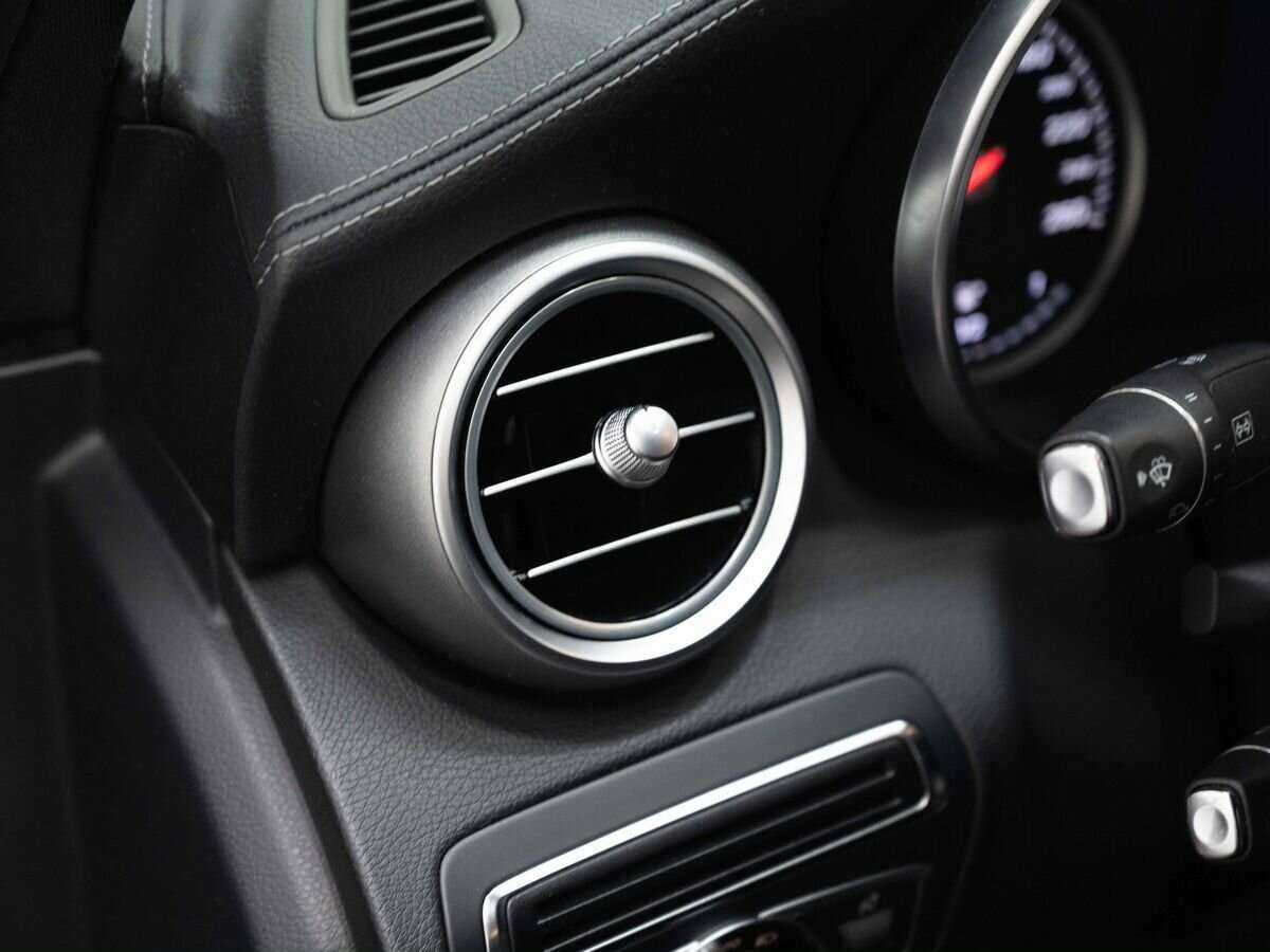 Mercedes-Benz C-Класс 250, 2015 Фото №20