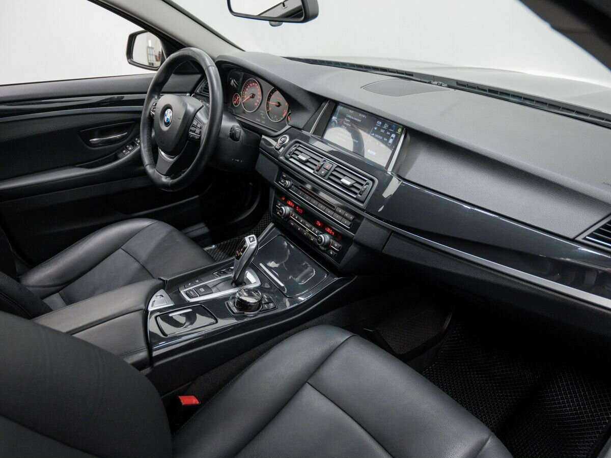 BMW 5 серии 528i xDrive, 2013 Фото №5