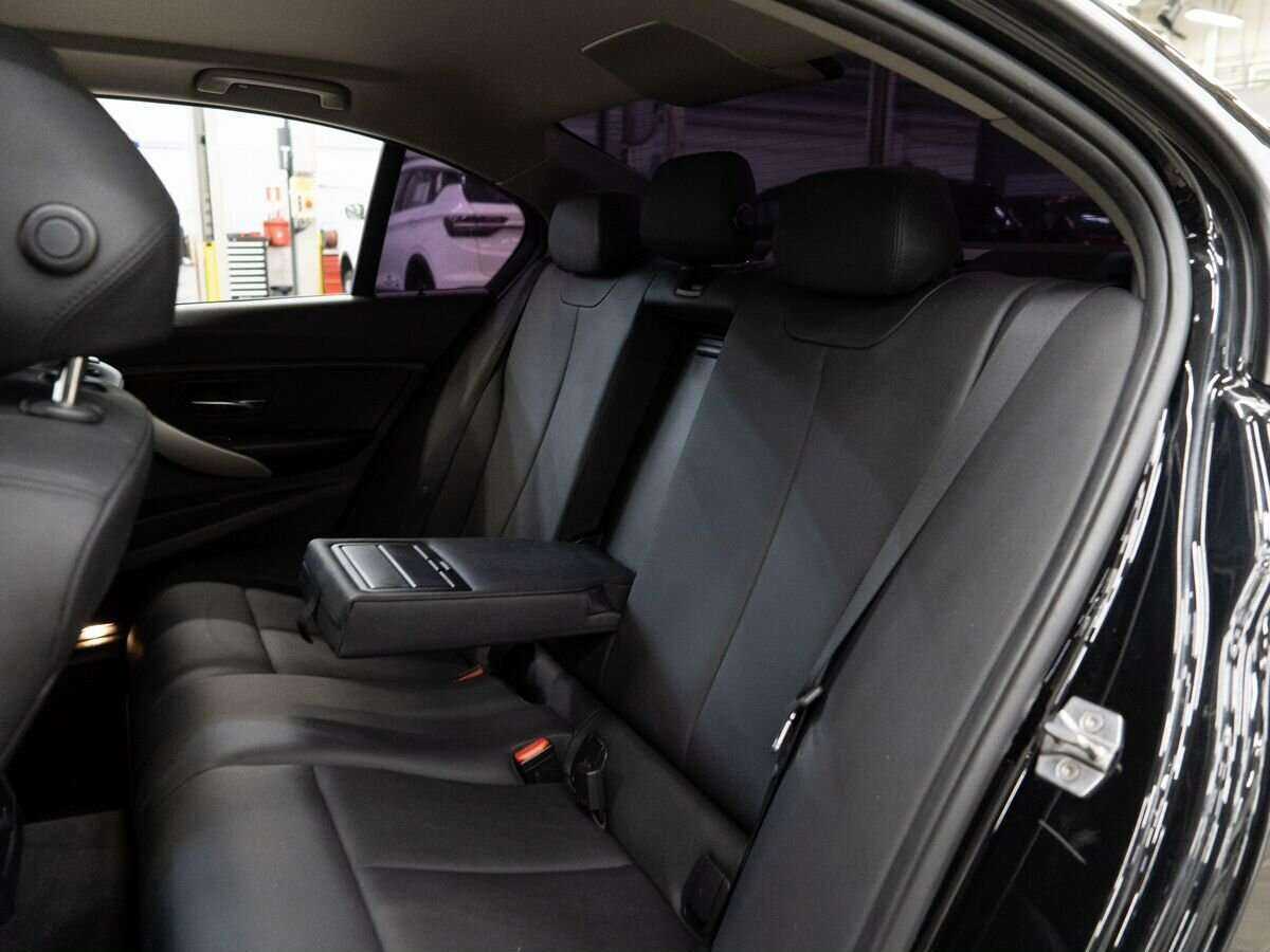 BMW 3 серии 318i, 2015 Фото №7