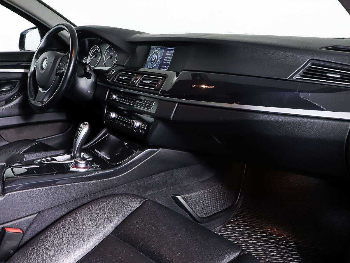 BMW 5 серии 530d xDrive, 2012 Фото №9
