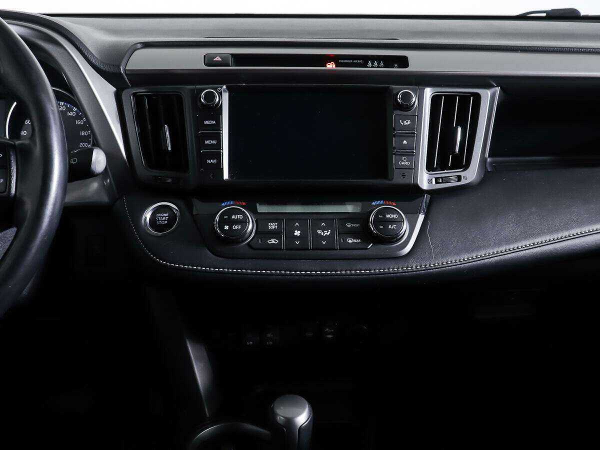Toyota RAV4, 2017 Фото №12