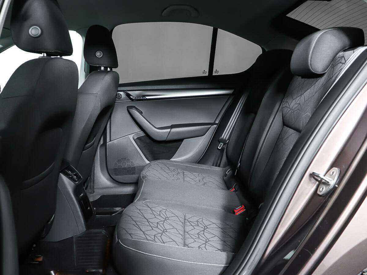 Skoda Octavia, 2018 Фото №11