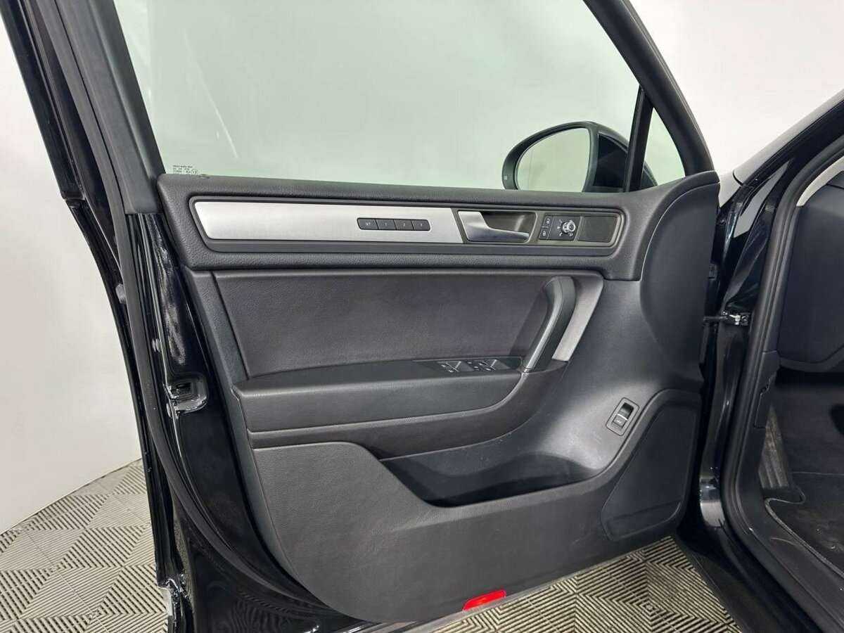 Volkswagen Touareg, 2012 Фото №8