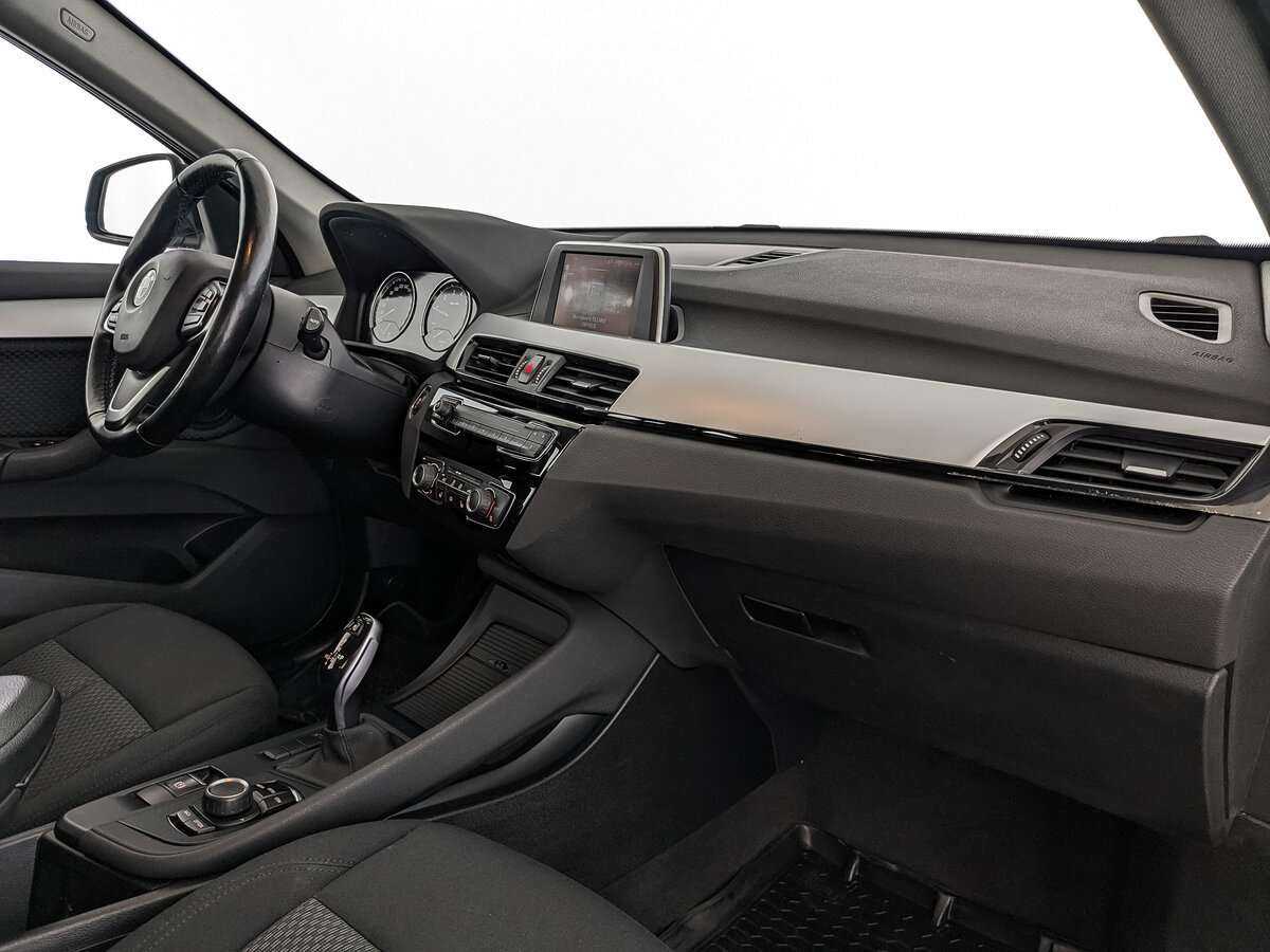 BMW X1 18i sDrive, 2019 Фото №9