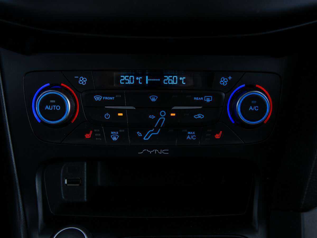 Ford Focus, 2015 Фото №17