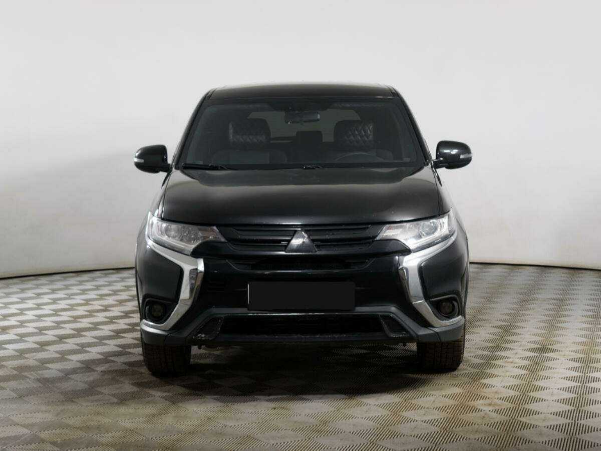 Mitsubishi Outlander, 2018 Фото №2