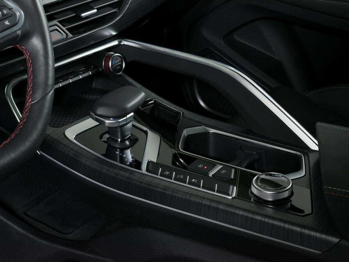 Geely Tugella, 2022 Фото №14