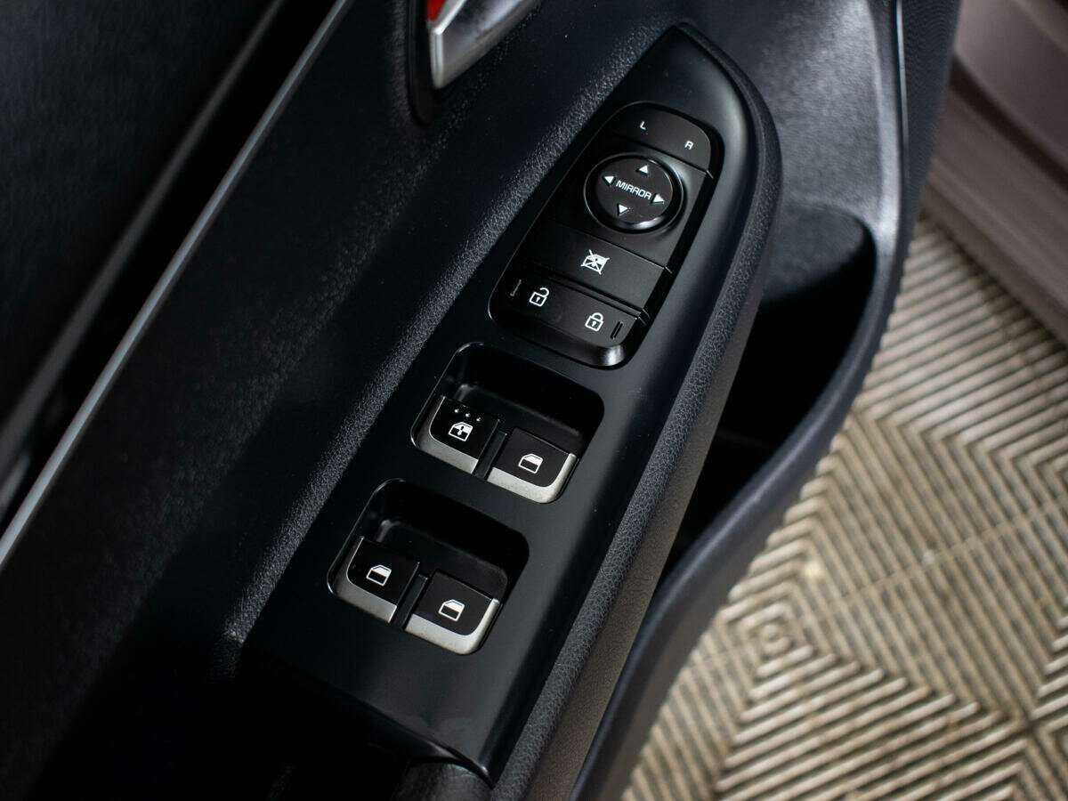 Kia Rio, 2017 Фото №11