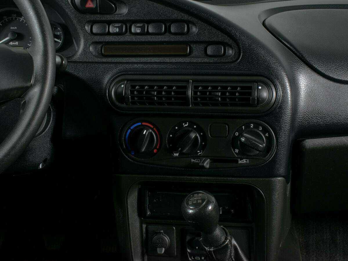 Chevrolet Niva, 2018 Фото №9