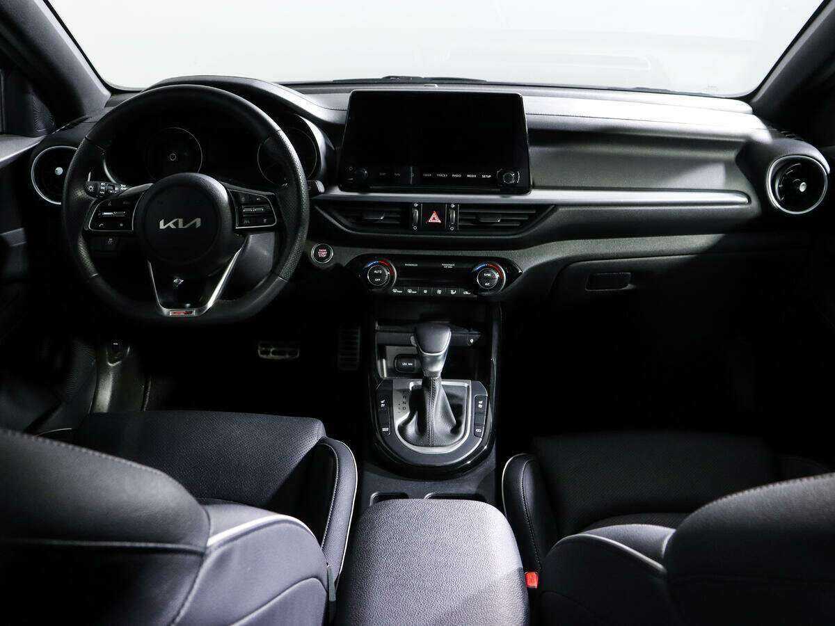 Kia Forte, 2022 Фото №9