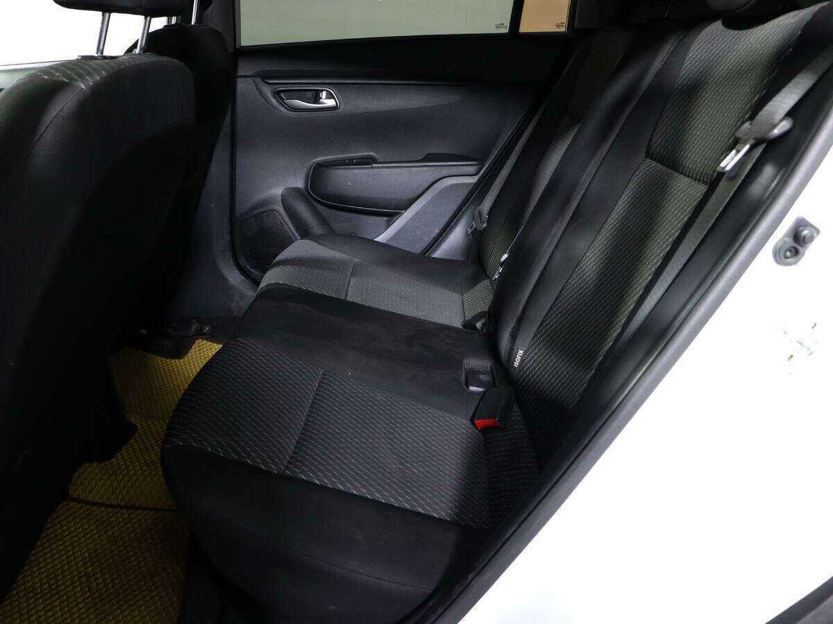 Kia Rio X-Line, 2018 Фото №9