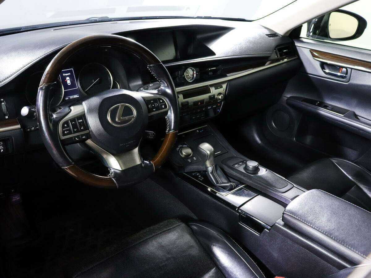 Lexus ES 200, 2016 Фото №11