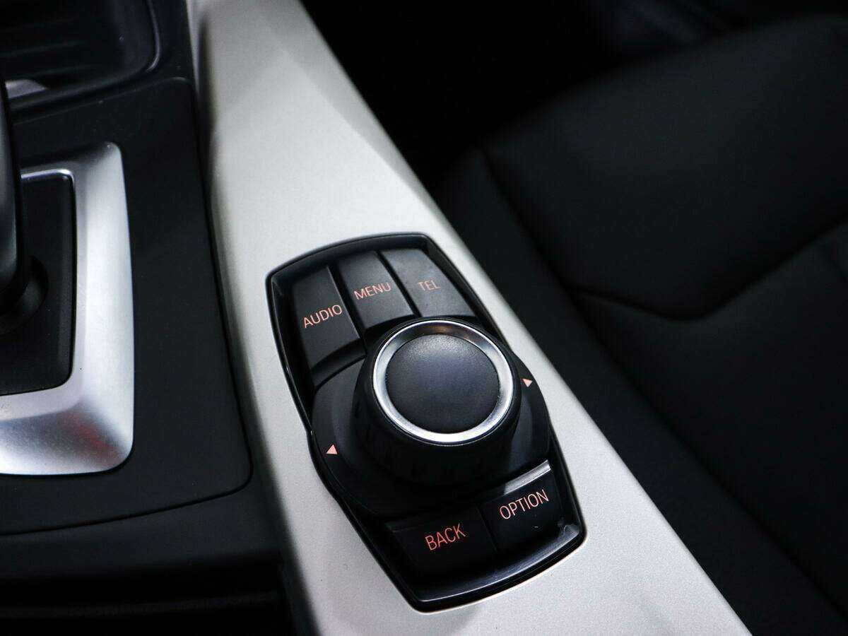 BMW 3 серии 316i, 2014 Фото №17