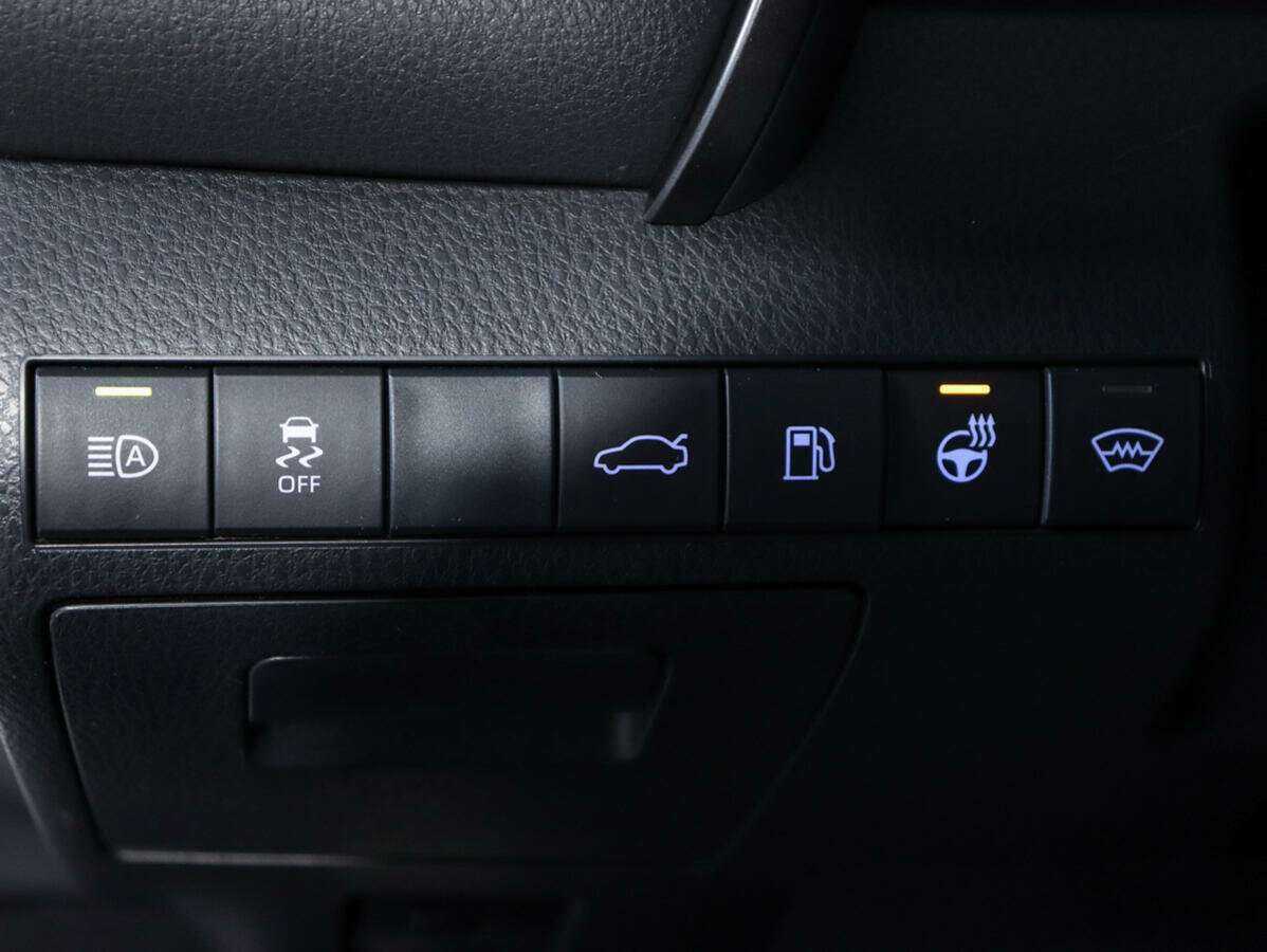 Toyota Camry, 2018 Фото №15