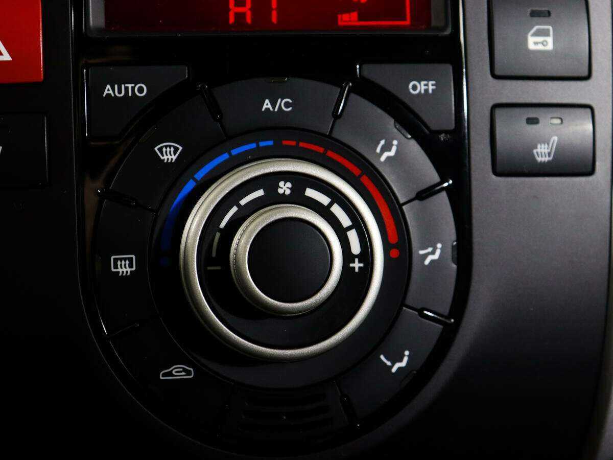 Kia Venga, 2012 Фото №15