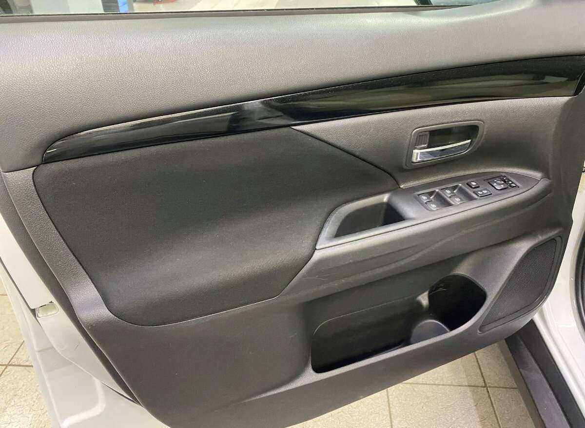 Mitsubishi Outlander, 2021 - 33 584 км. | Фото №8