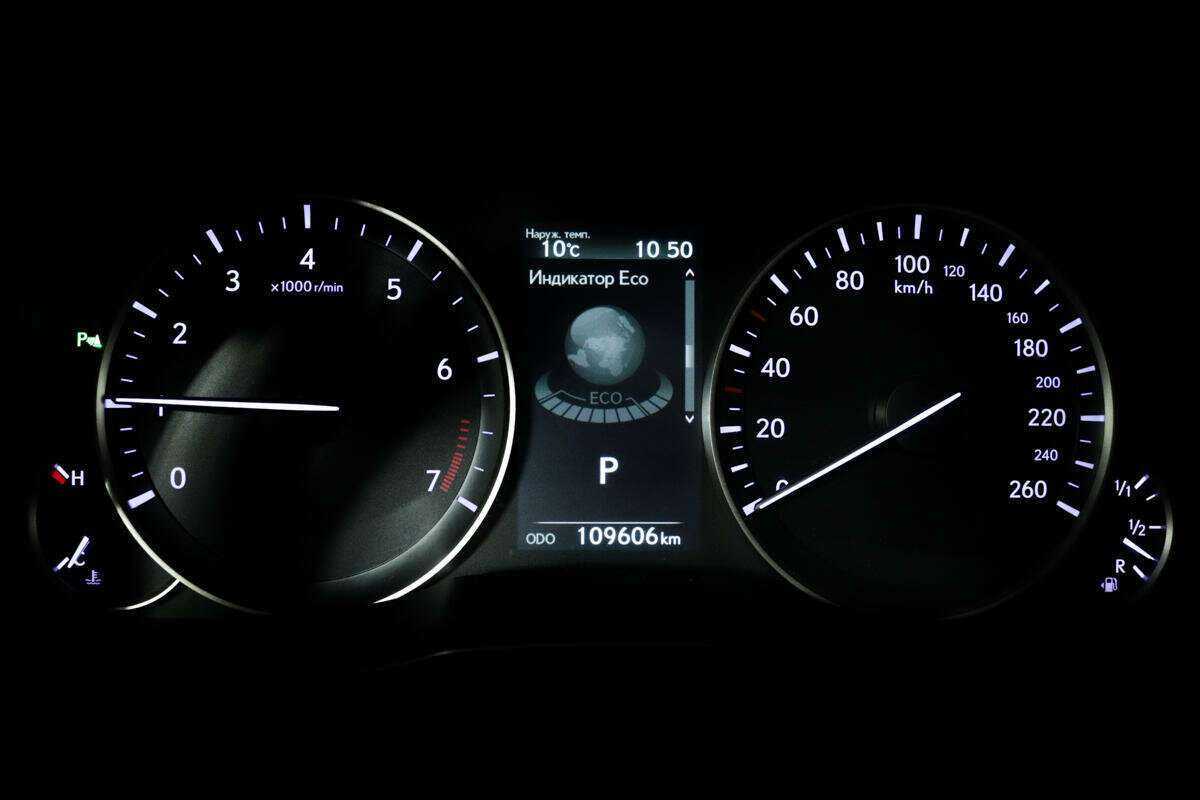 Lexus ES 200, 2016 Фото №10