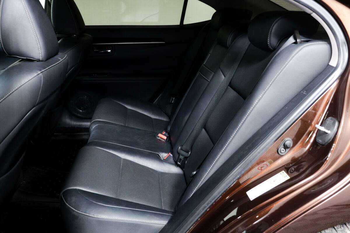 Lexus ES 200, 2016 Фото №12