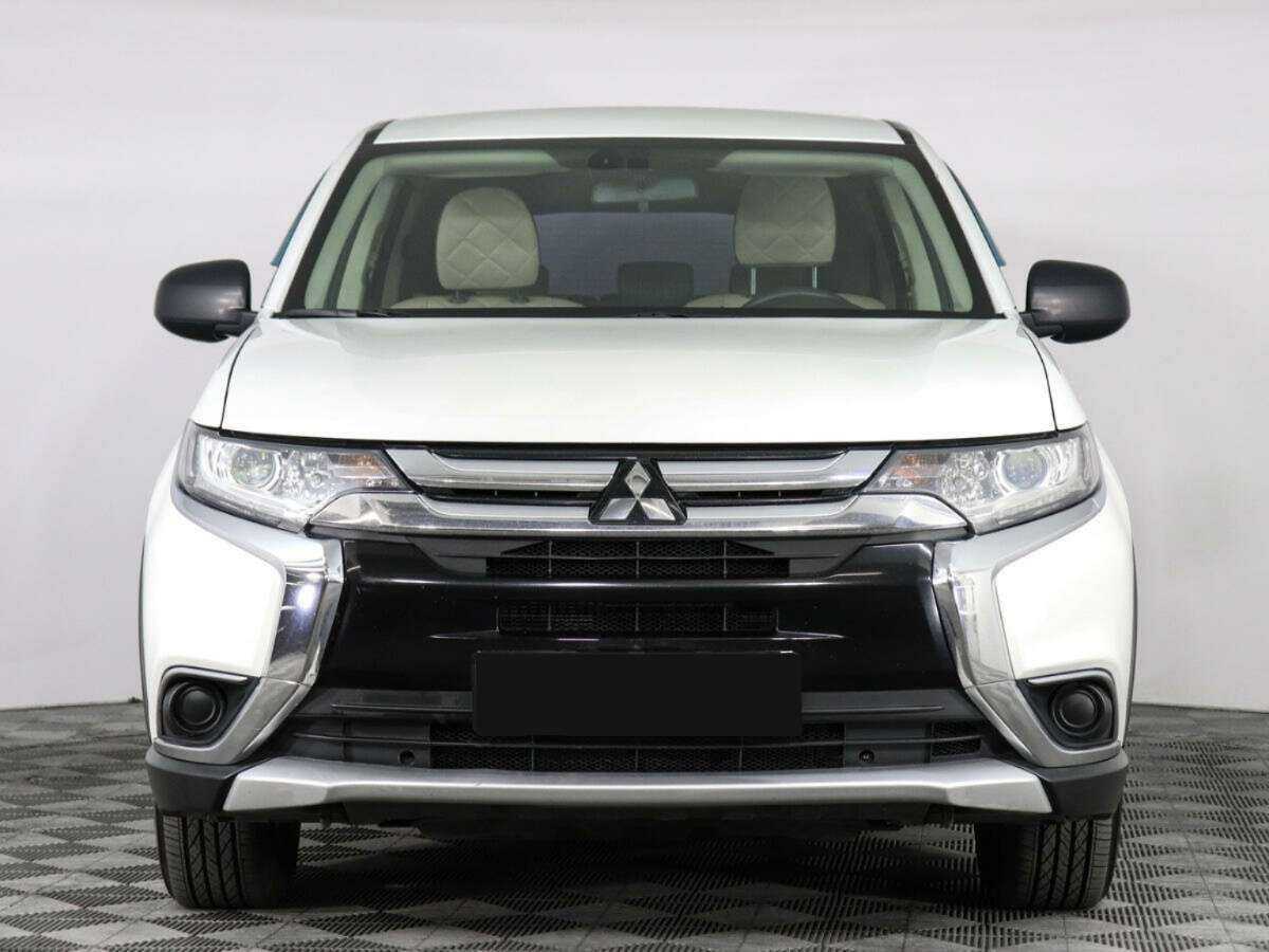 Mitsubishi Outlander, 2017 - 188 006 км. | Фото №2