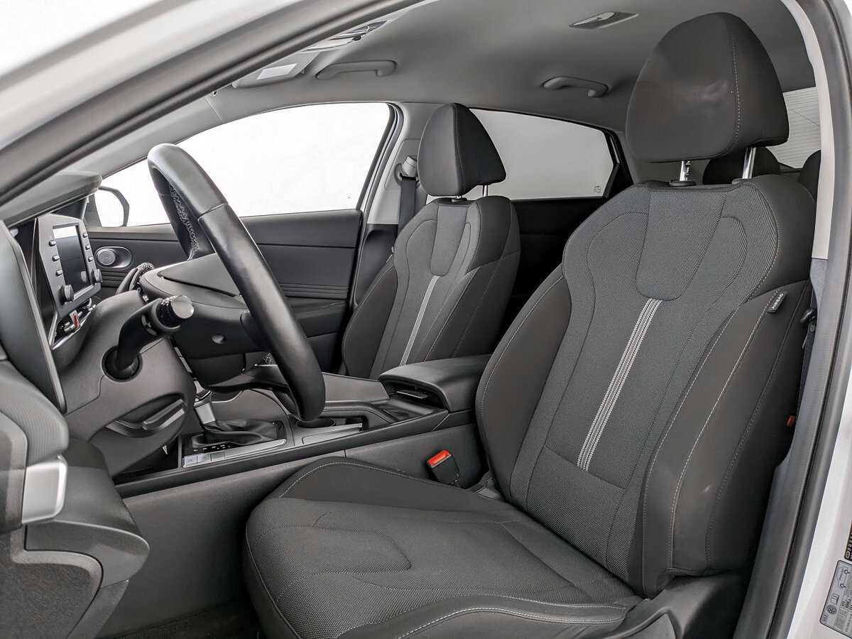 Hyundai Elantra, 2022 Фото №20