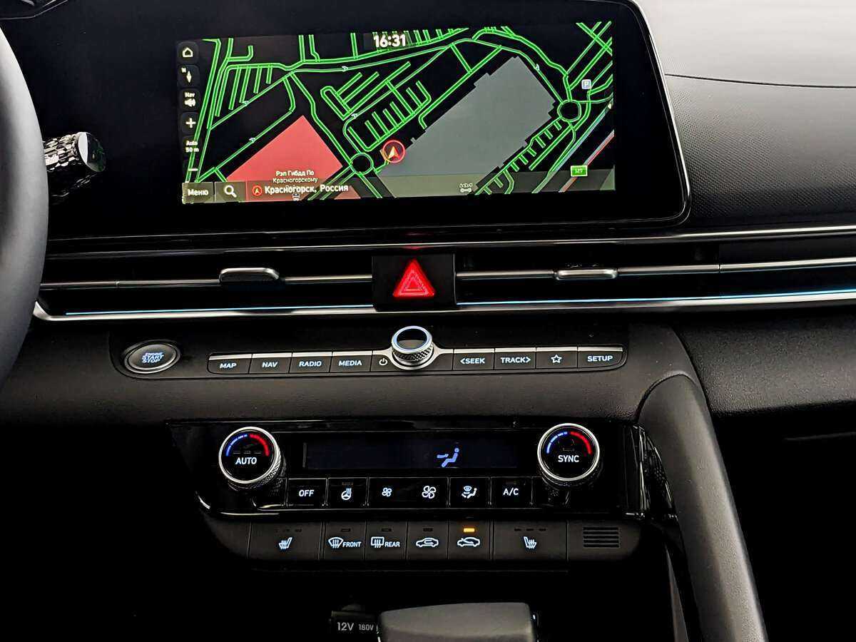 Hyundai Elantra, 2022 Фото №15