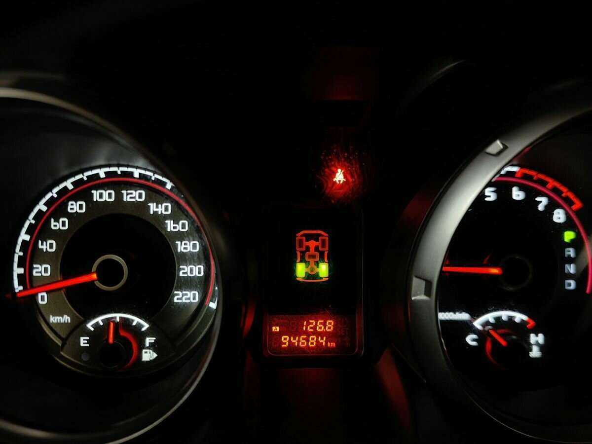 Mitsubishi Pajero, 2015 Фото №17