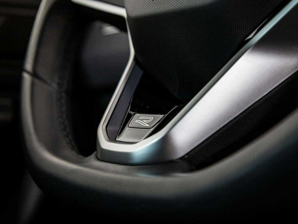 Volkswagen Tiguan, 2021 Фото №22