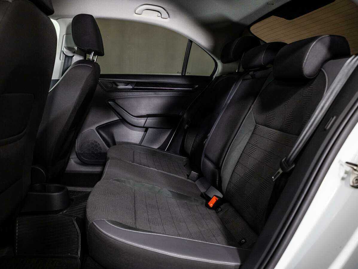 Volkswagen Polo, 2020 Фото №10