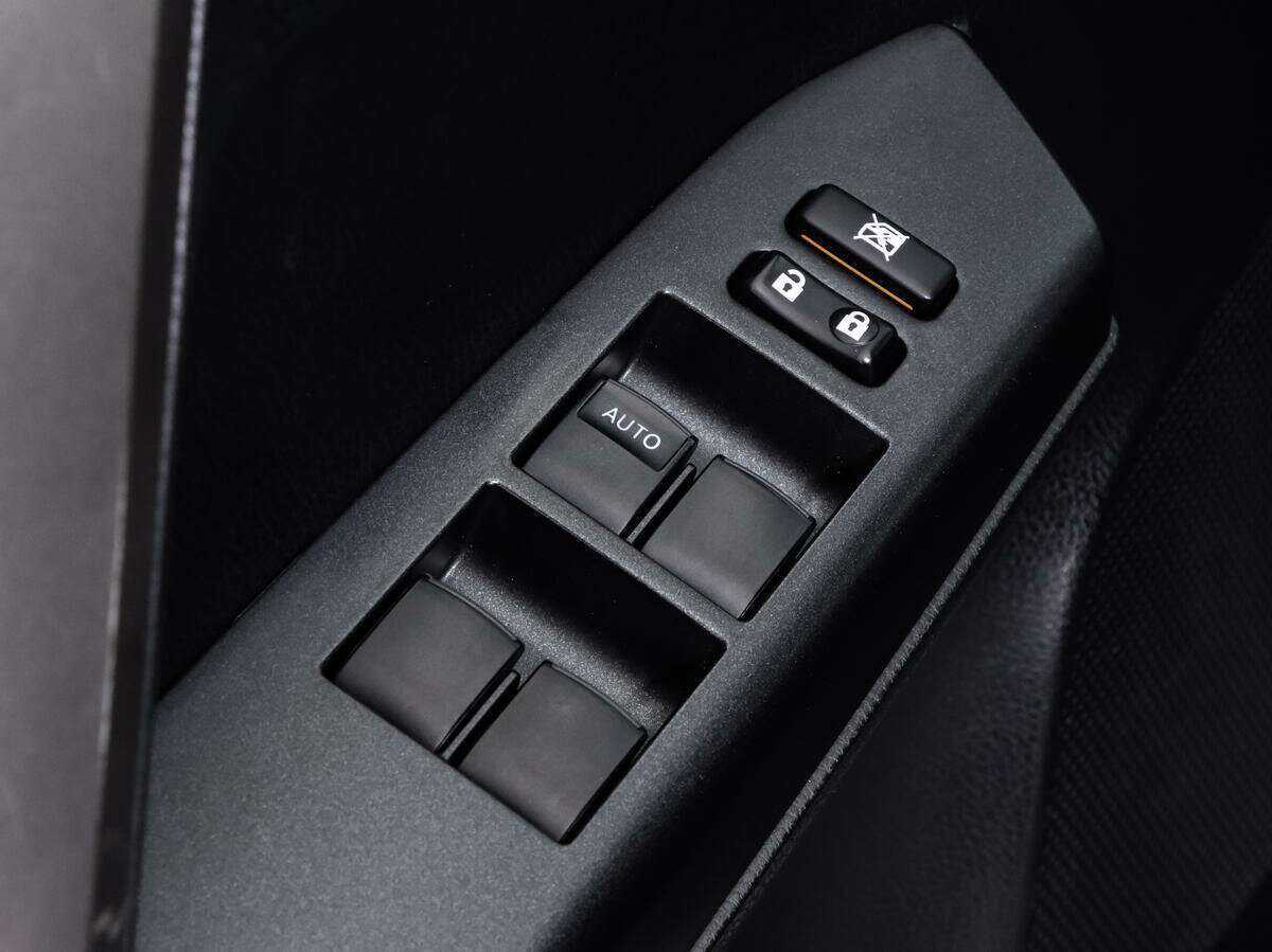 Toyota RAV4, 2017 Фото №16