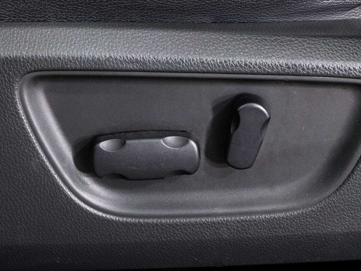 Mitsubishi Pajero Sport, 2019 Фото №16