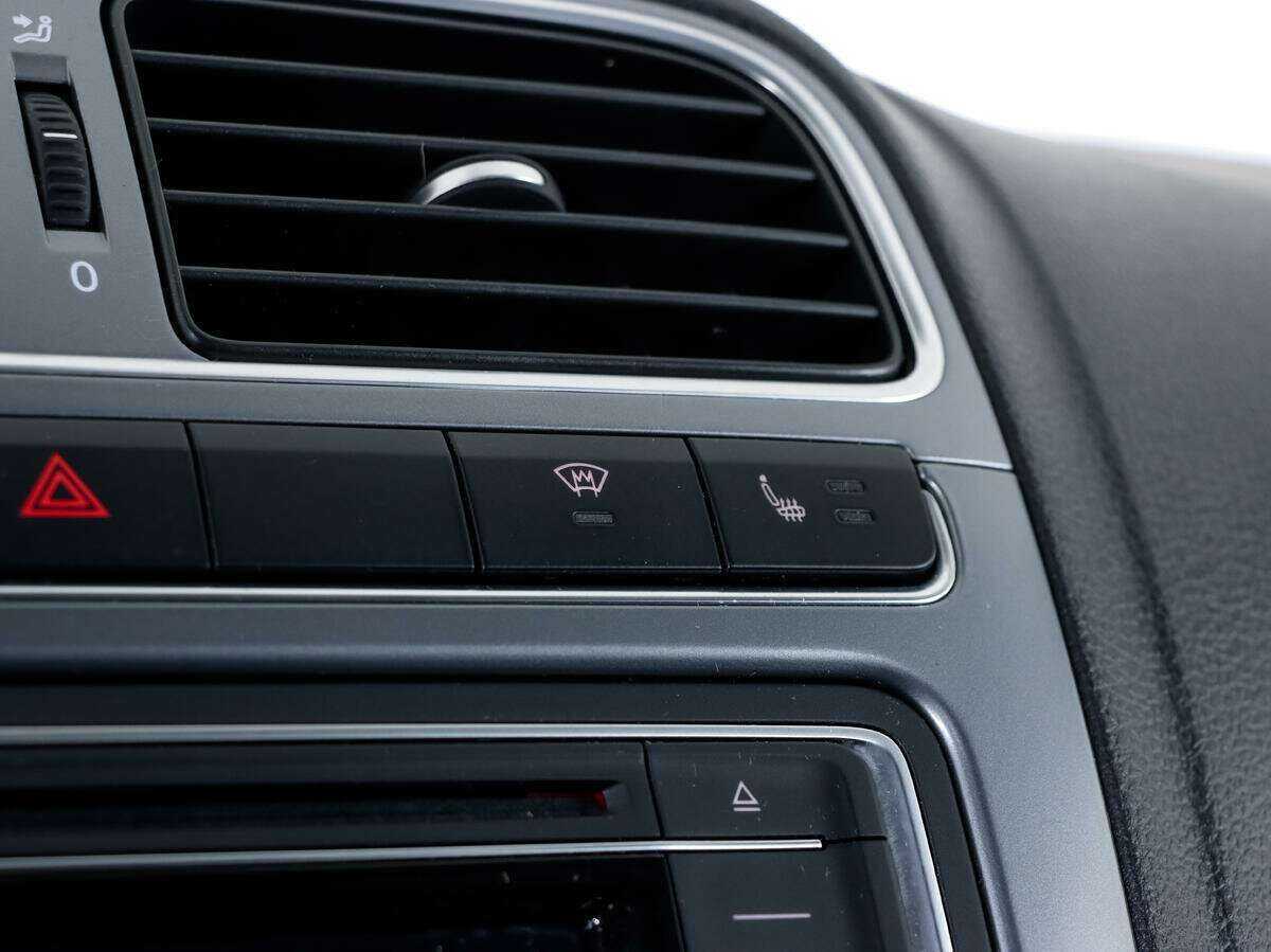 Volkswagen Polo, 2016 Фото №17