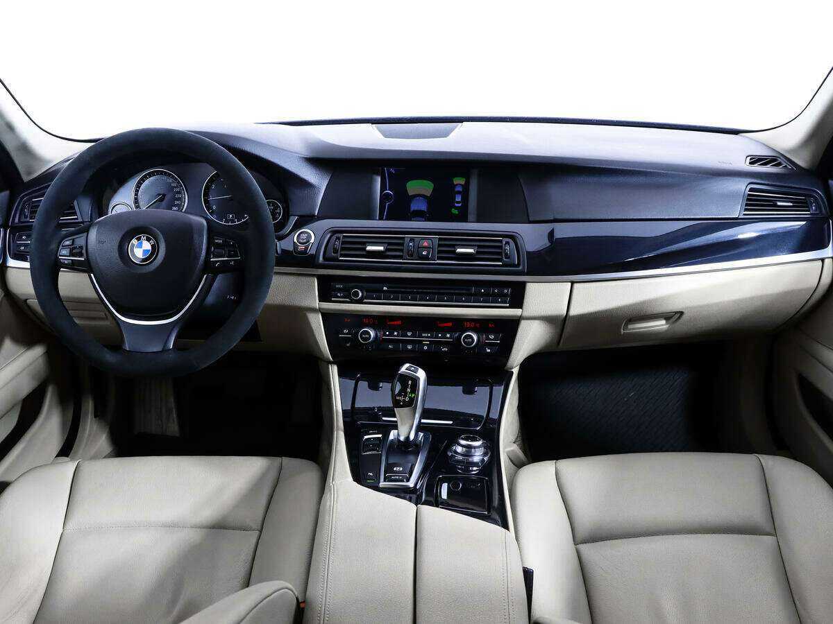 BMW 5 серии 520i, 2012 Фото №13