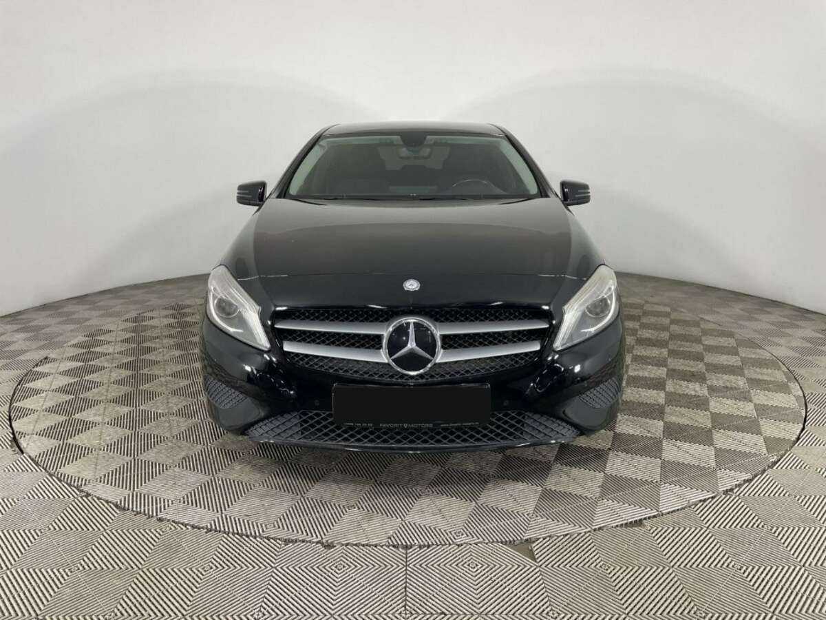 Mercedes-Benz A-Класс 180, 2014 Фото №2