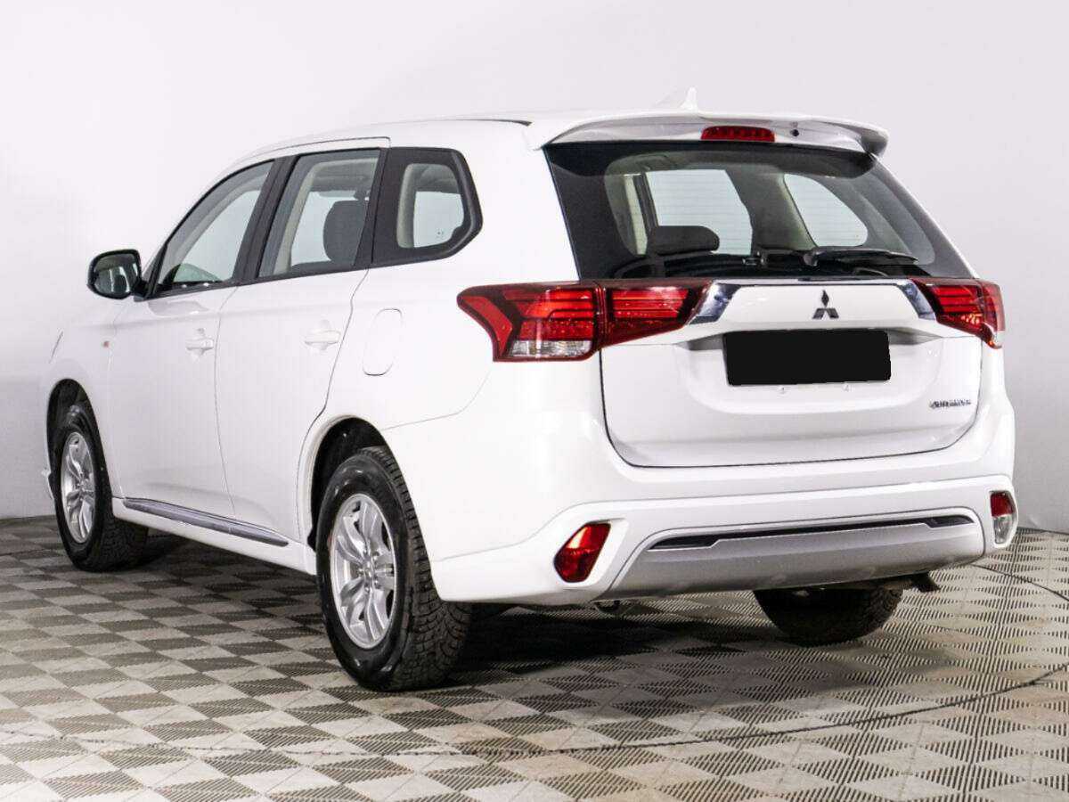 Mitsubishi Outlander, 2022 - 17 063 км. | Фото №7