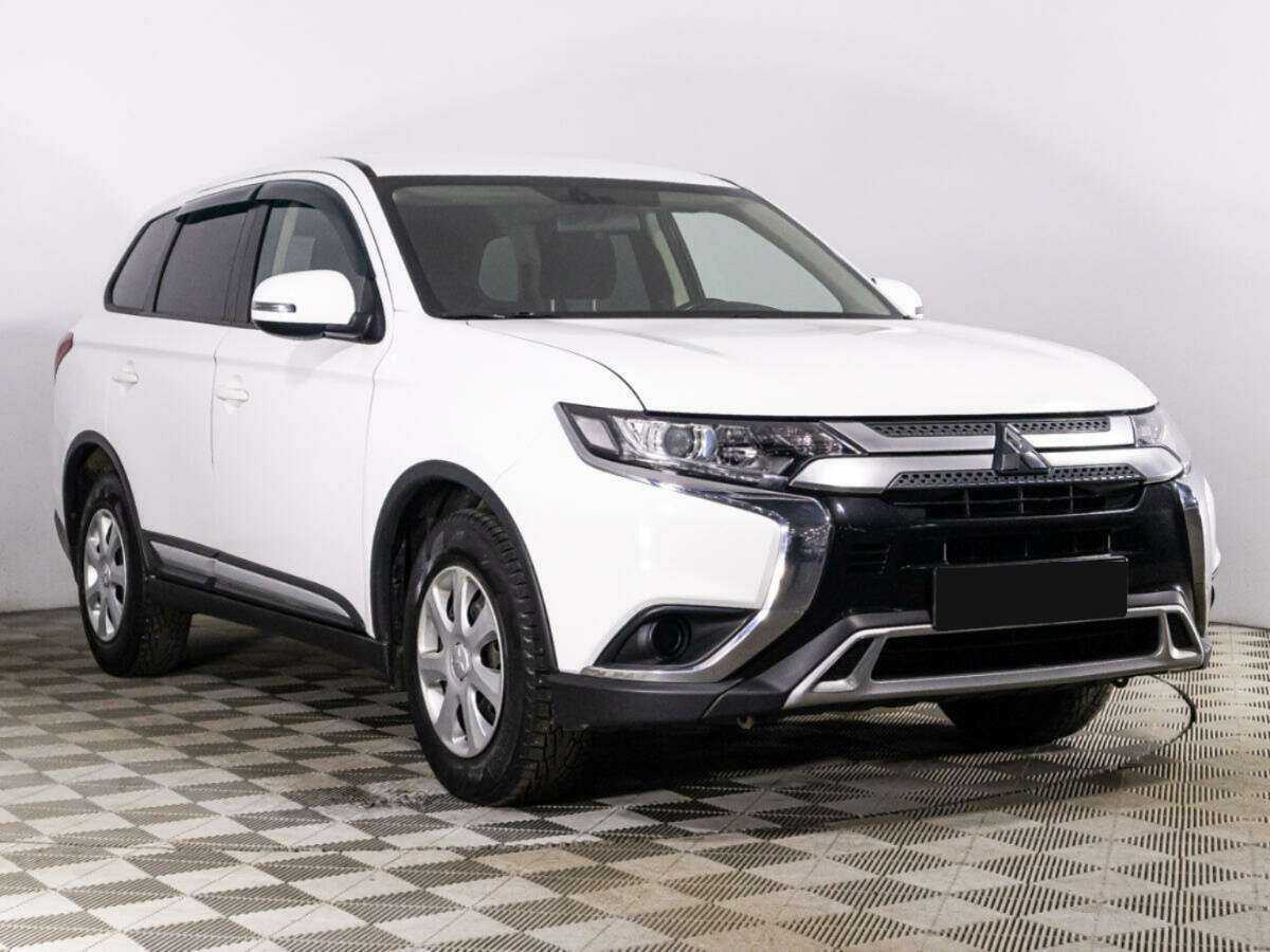 Mitsubishi Outlander, 2019 - 131 160 км. | Фото №3