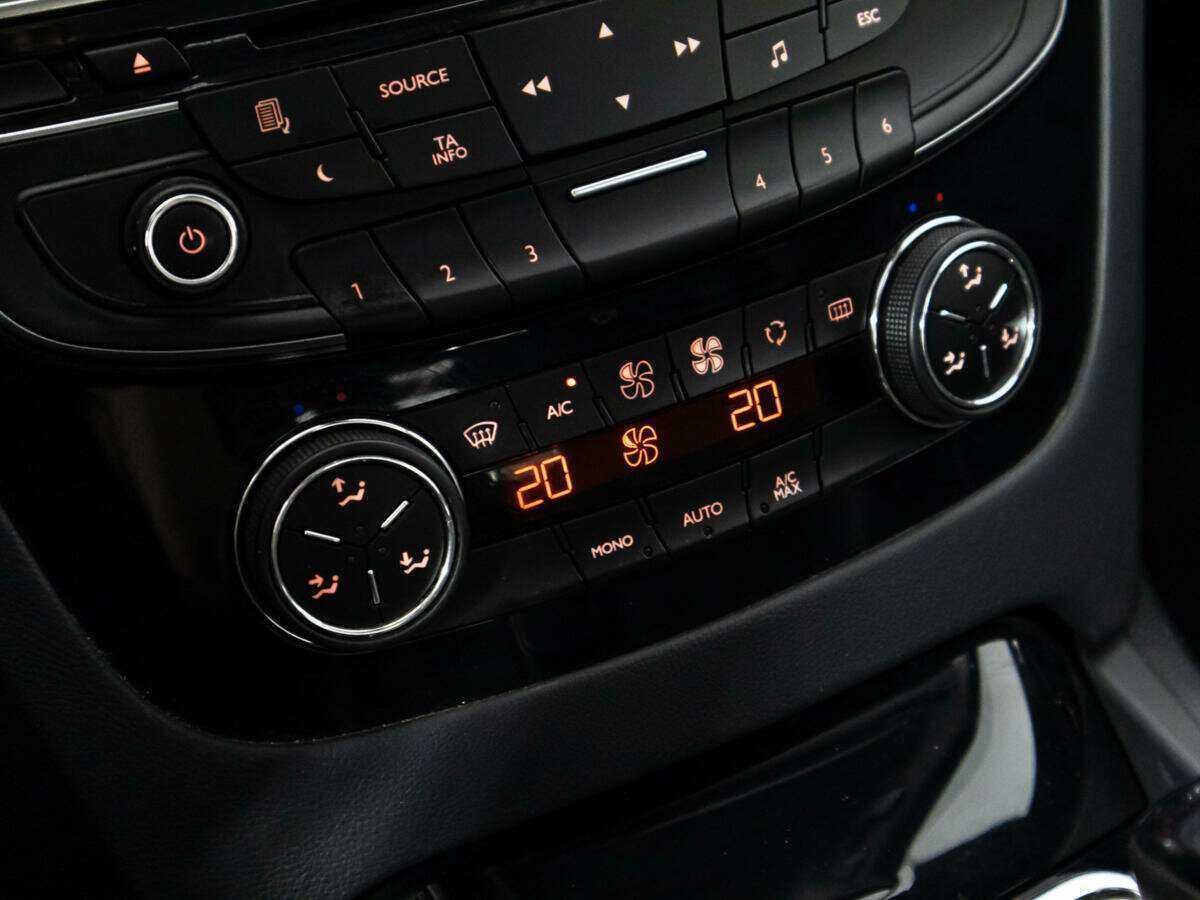 Peugeot 508, 2012 Фото №17