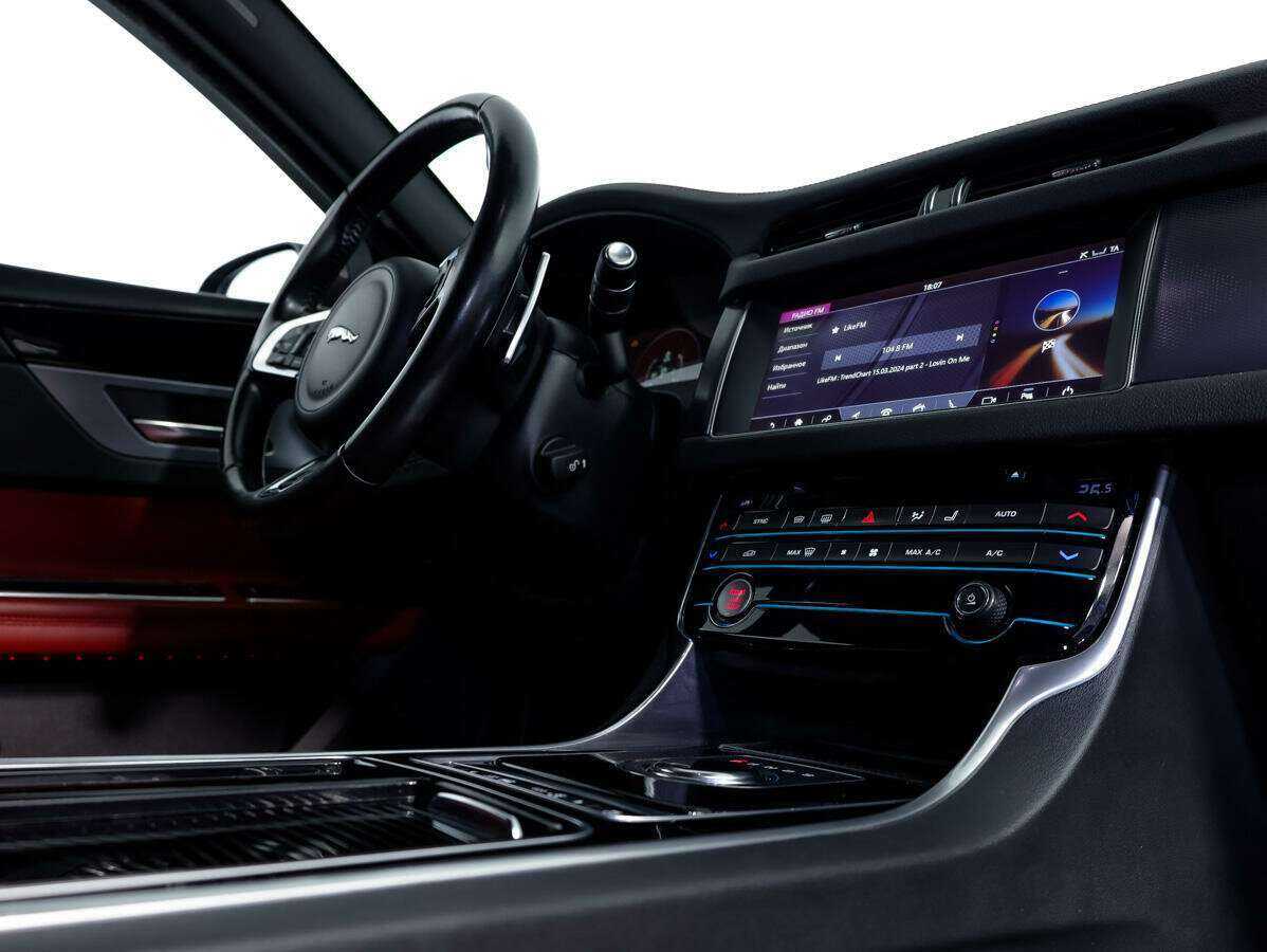 Jaguar XF, 2017 Фото №29