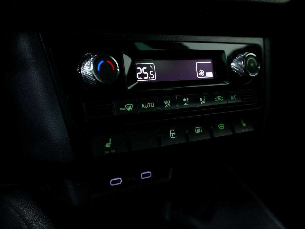 Skoda Rapid, 2021 Фото №15