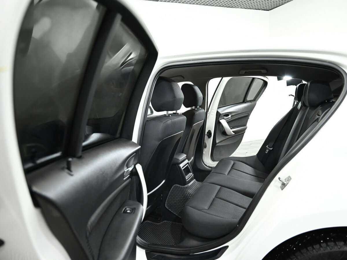 BMW 1 серии 116i, 2013 Фото №10