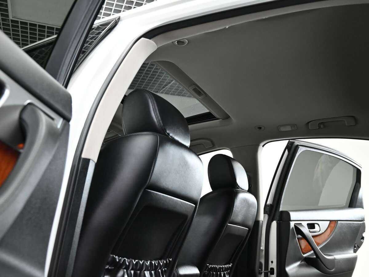 Infiniti FX30d, 2012 Фото №7