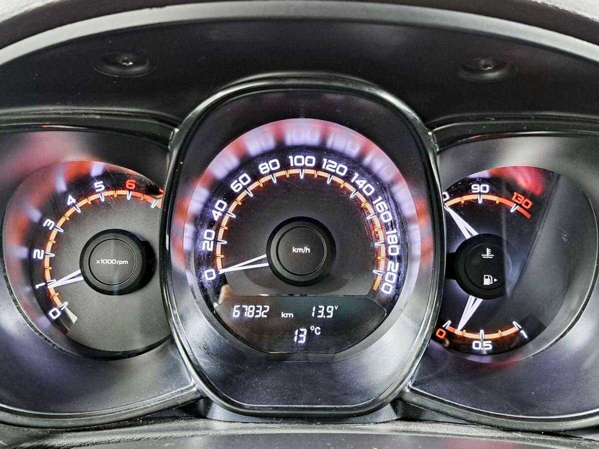 Lada (ВАЗ) Vesta SW, 2019 Фото №9