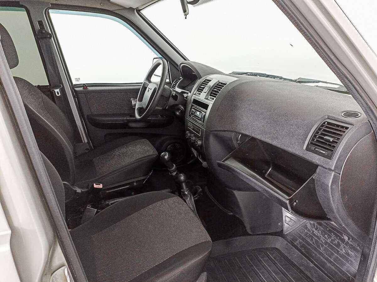 УАЗ Patriot, 2014 Фото №8