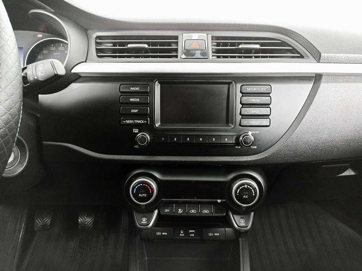 Kia Rio X-Line, 2020 Фото №15