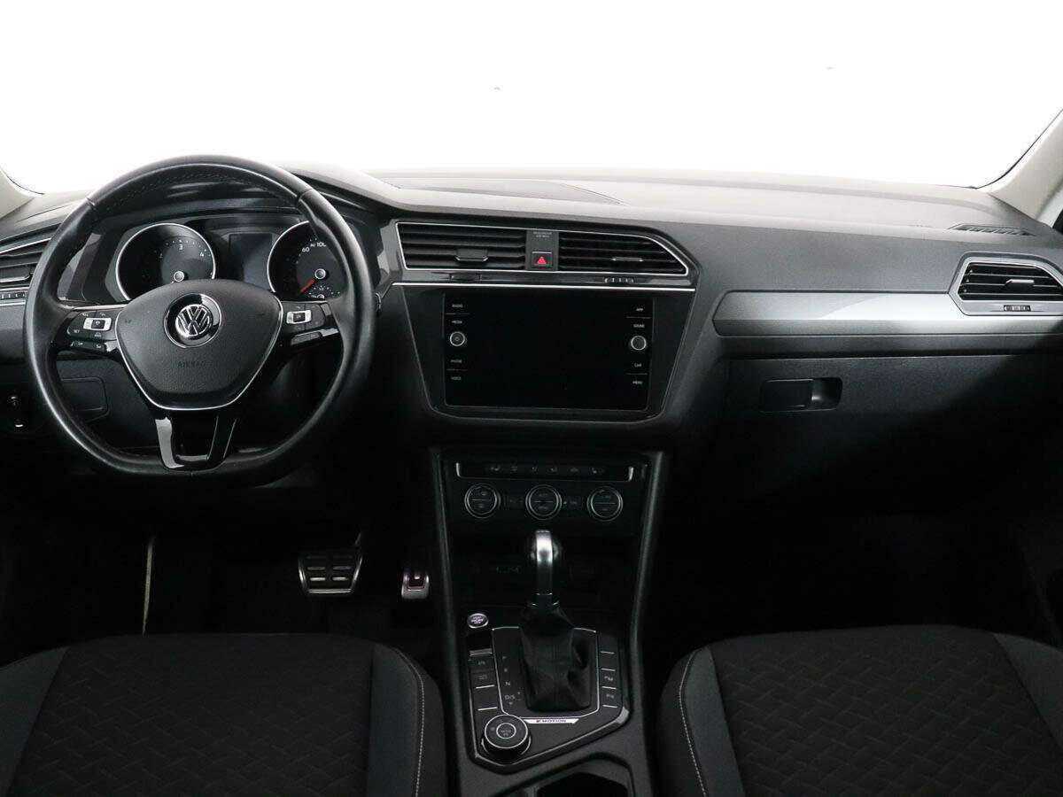Volkswagen Tiguan, 2018 Фото №11